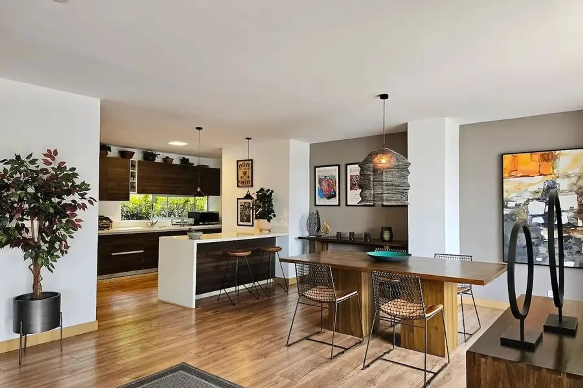 Property photo: El Tesoro · 310 m² · 3 BR · 4 baths