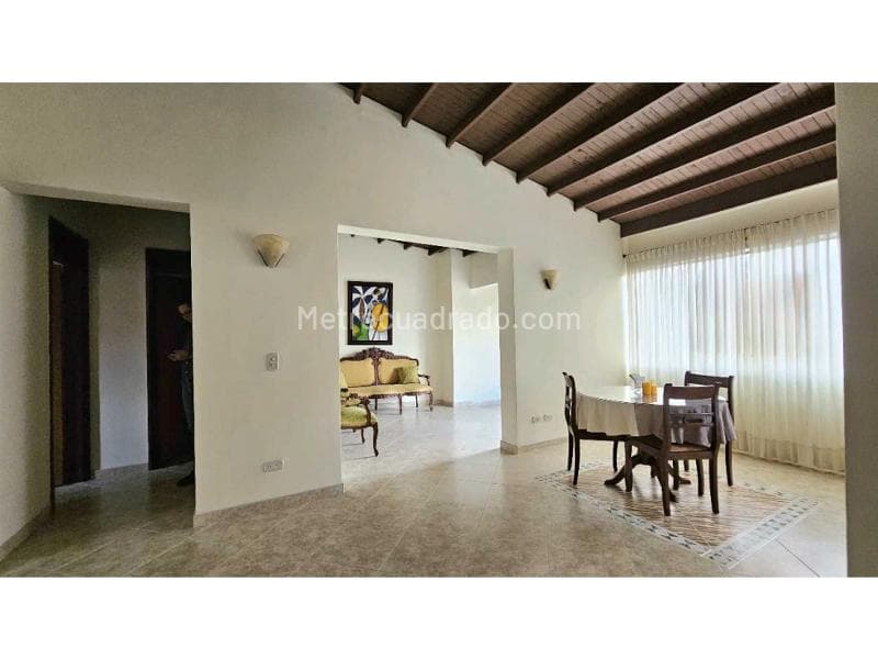 Property photo: Laureles · 113 m² · 3 BR · 2 baths